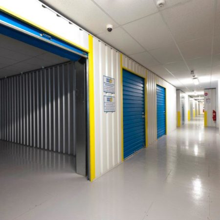 Est-il possible de changer de surface en cours de location à Saint-Quentin-Fallavier ?