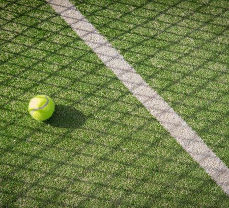 Quels sont les critères d’une construction court de tennis à Avignon pensée pour un usage intensif ?